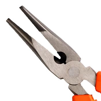 Schneidkante der Zange aus gehärtetem Stahl Nahaufnahme